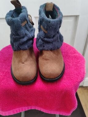 Muk Luks Red and Navy Plaid Lined Bootie